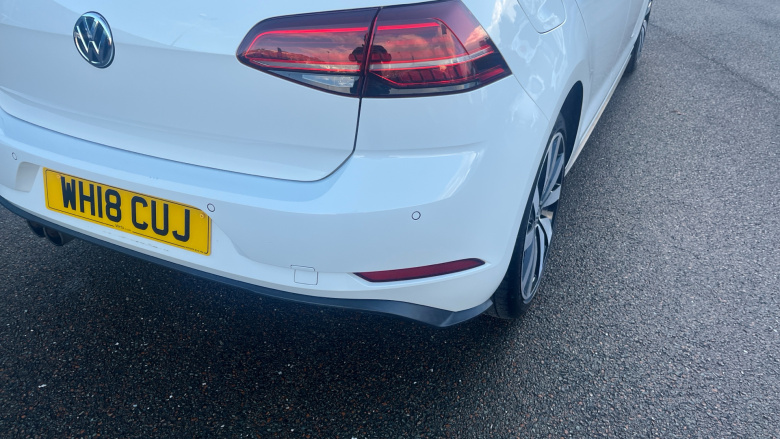 Volkswagen Golf 1.4 TSI GTE Advance 5dr DSG Hatchback